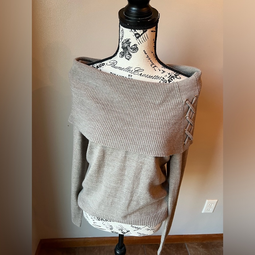 New York & Company Tan One-Shoulder Sweater Top - S